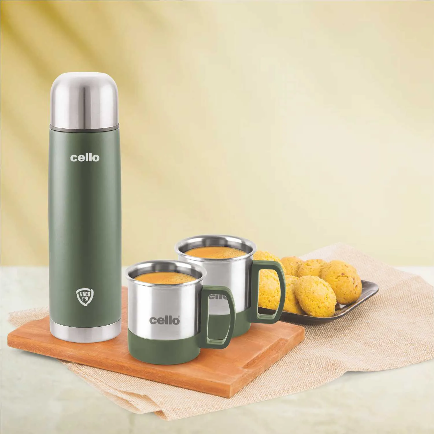 Duro Classic Vacusteel Flask with Mugs Gift Set, 3 Pieces