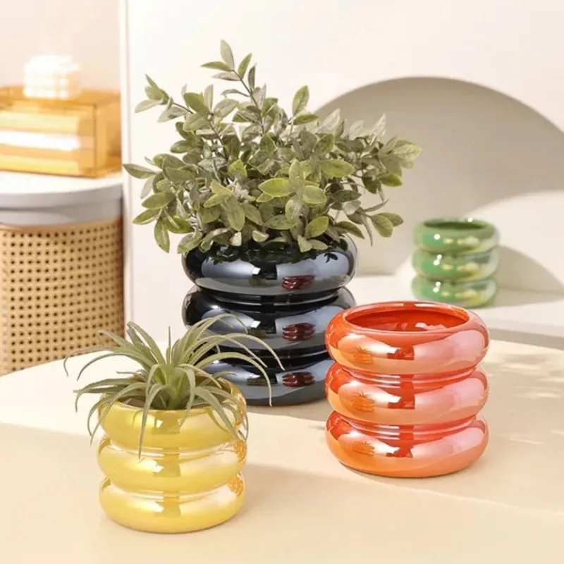 Ripple Ring Glazed Ceramic Vase and Desktop Organizer