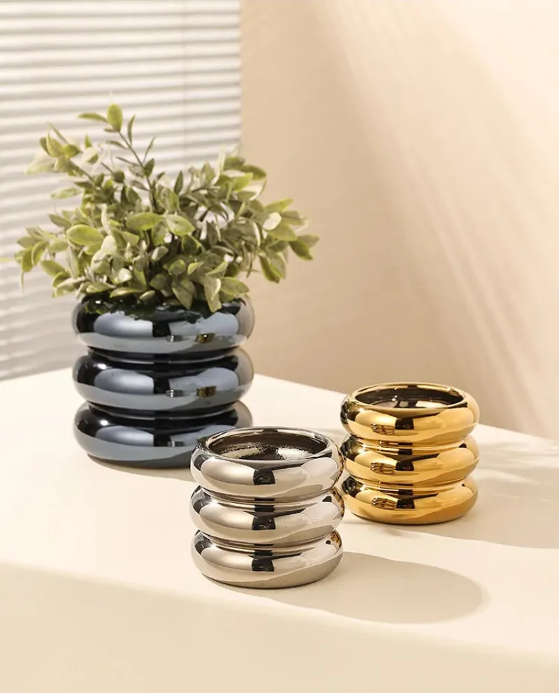Ripple Ring Glazed Ceramic Vase and Desktop Organizer