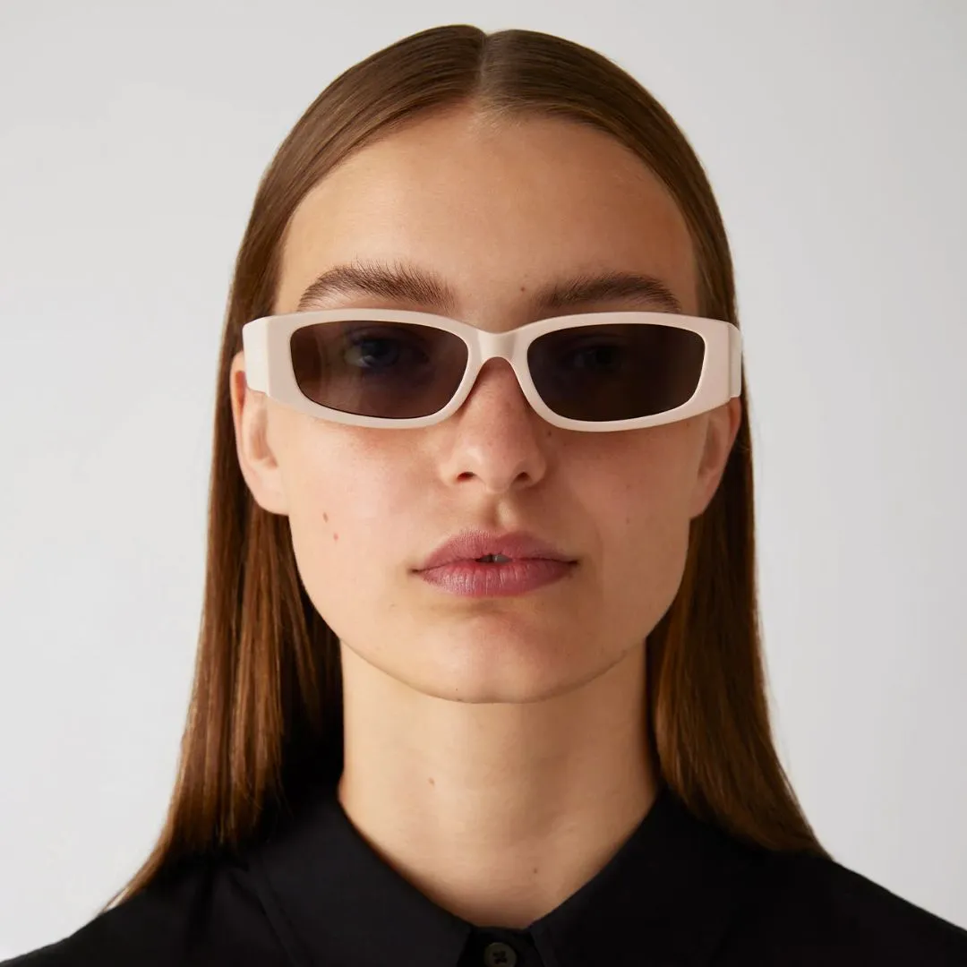 Y2K Sunglasses (Matte Putty)
